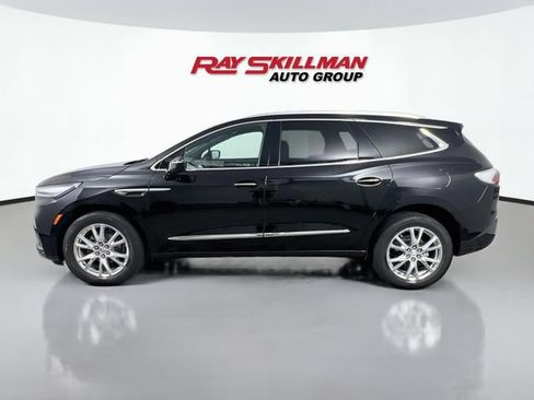 Used 2024 Buick Enclave Premium w/ Experience Buick Package AWD/4WD image 4