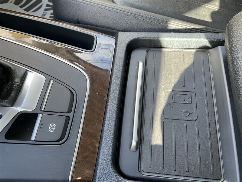 Used 2019 Audi Q5 2.0T Premium Plus AWD/4WD image 23