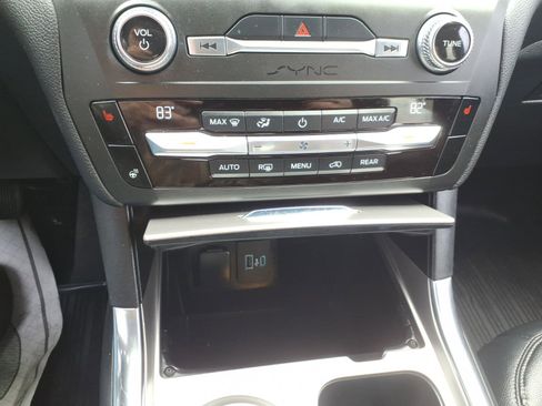 Used 2020 Ford Explorer XLT w/ Equipment Group 202A image 16