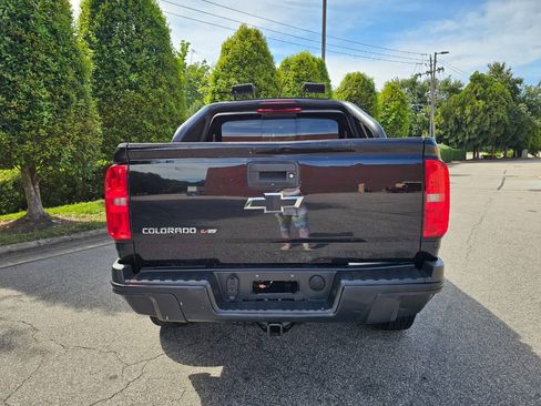 Used 2019 Chevrolet Colorado ZR2 w/ ZR2 Midnight Special Edition AWD/4WD image 4