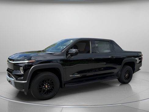 New 2026 Chevrolet Silverado EV LT image 2