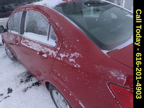 Used 2013 Chevrolet Sonic LT image 10