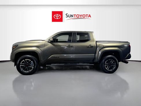 Used 2025 Toyota Tacoma TRD Sport RWD image 7