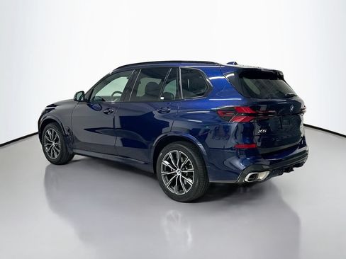 Used 2024 BMW X5 xDrive40i w/ M Sport Package AWD/4WD image 3