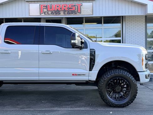 Used 2025 Ford F250 Platinum AWD/4WD image 12