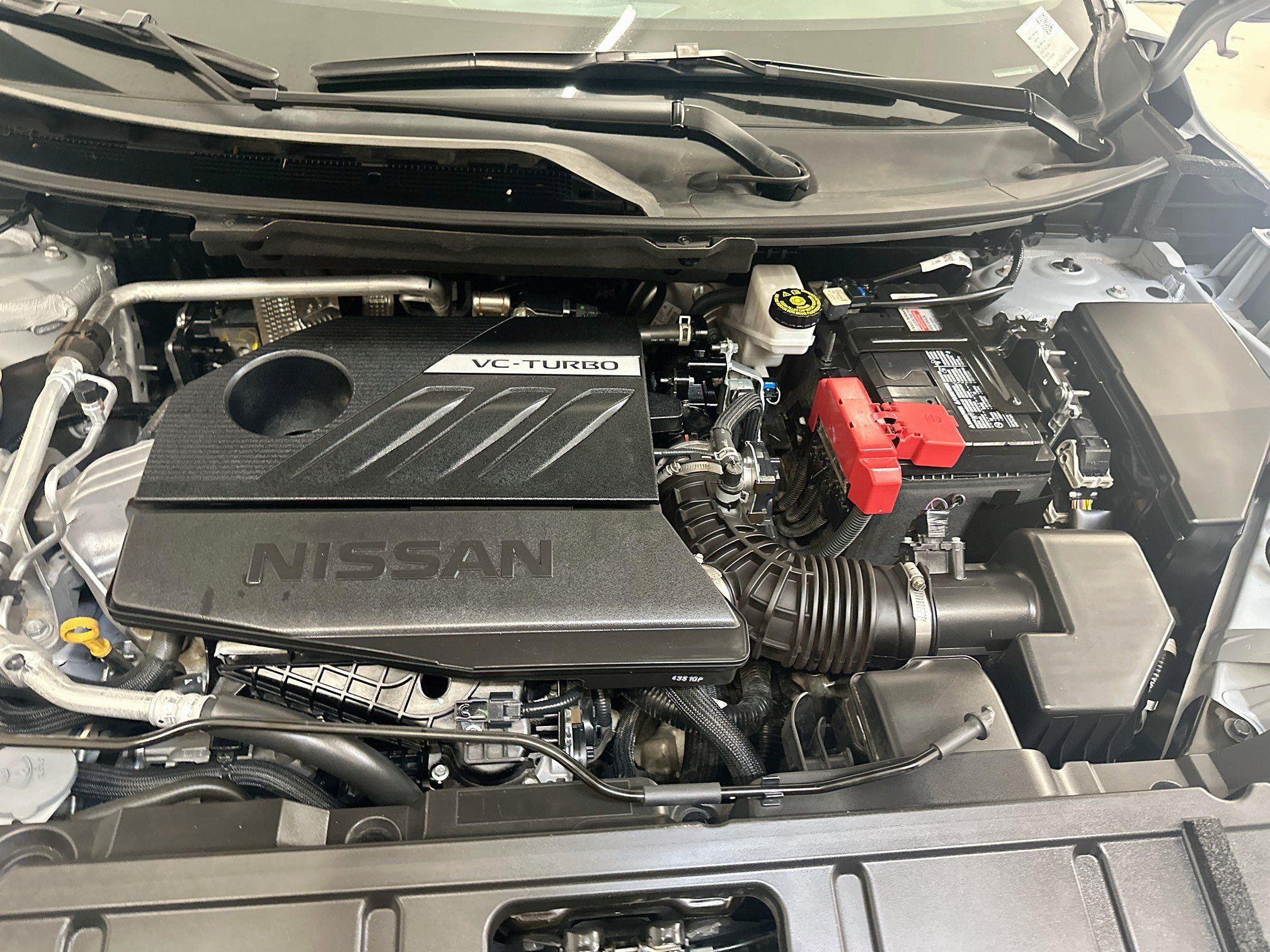 Used 2025 Nissan Rogue SV AWD/4WD image 34