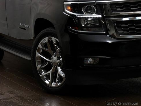 Used 2018 Chevrolet Suburban LT AWD/4WD image 3