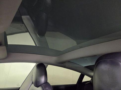 Used 2022 Tesla Model 3 Long Range image 21