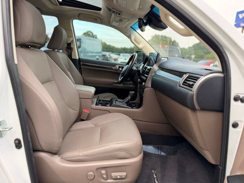 Used 2022 Lexus GX 460 Premium AWD/4WD image 32