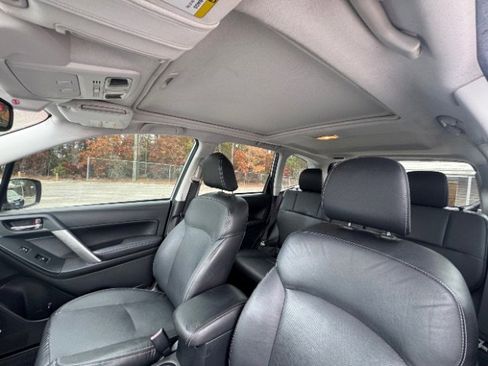 Used 2015 Subaru Forester 2.5i Limited image 11