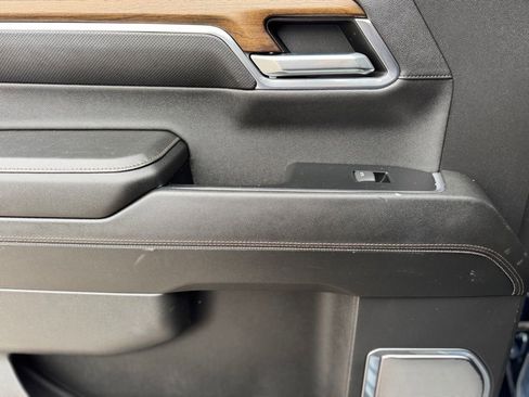 Used 2024 Chevrolet Silverado 1500 High Country image 25