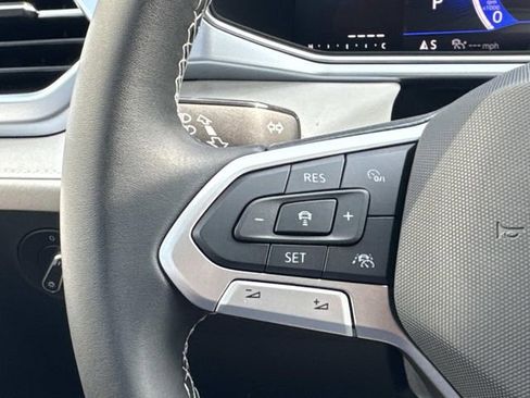 New 2026 Volkswagen Taos SE FWD image 17