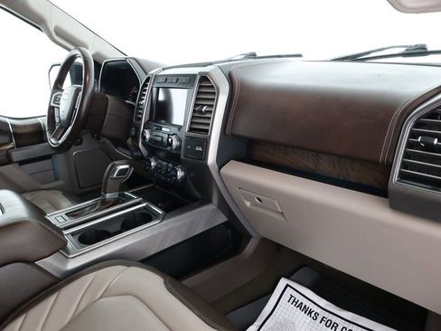 Used 2019 Ford F150 Limited image 23