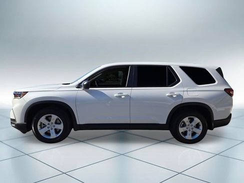 Certified 2023 Honda Pilot LX image 8