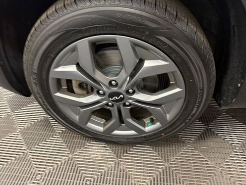 Certified 2024 Kia Seltos S AWD/4WD image 26