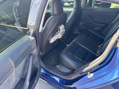 Used 2022 Tesla Model 3 Long Range AWD/4WD image 16