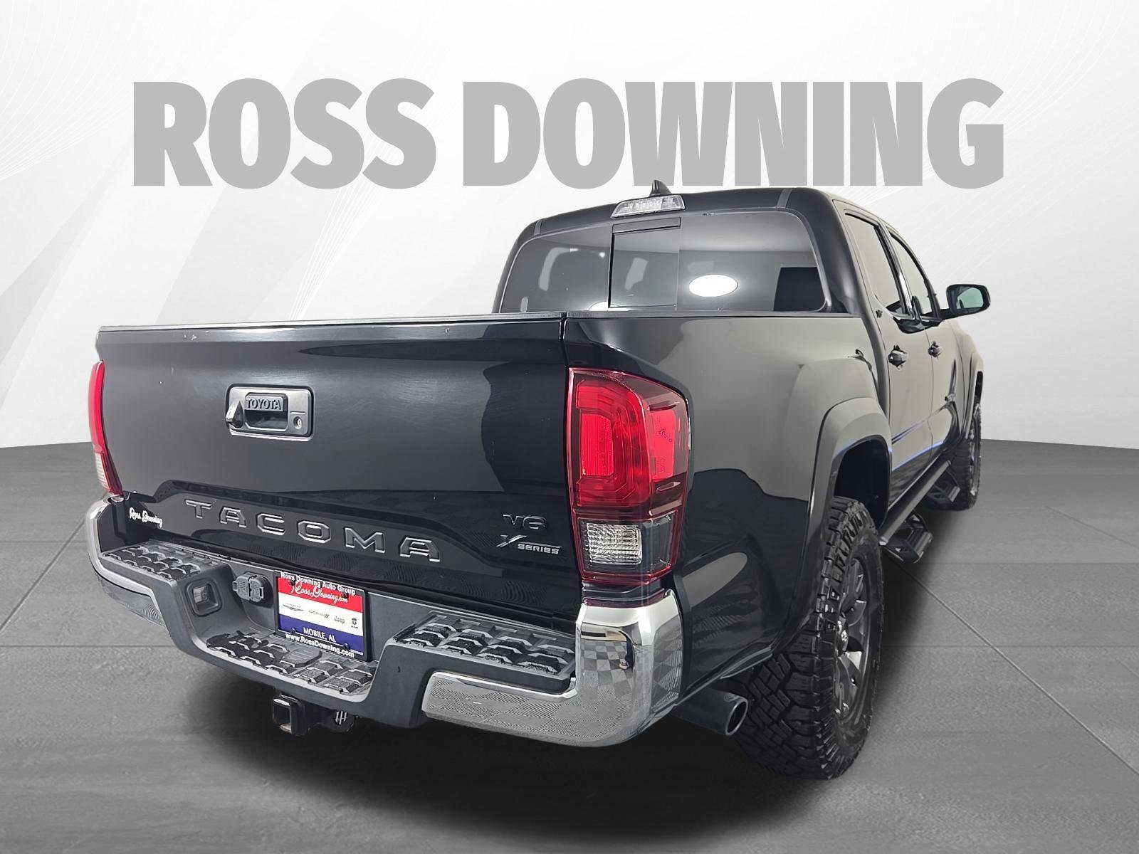 Used 2023 Toyota Tacoma SR5 RWD image 4