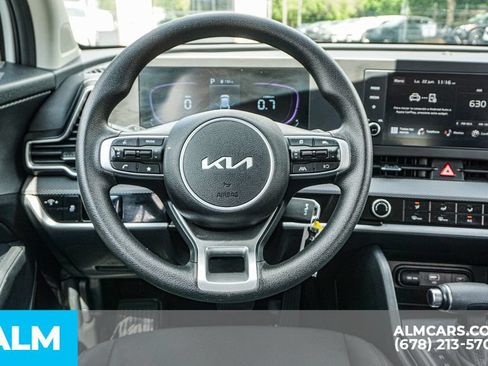 Used 2025 Kia Sportage LX FWD image 28