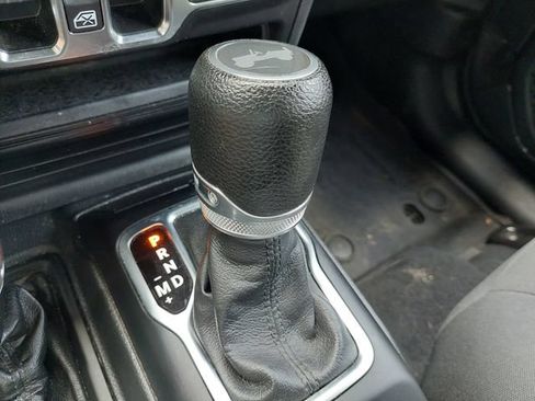 Used 2022 Jeep Wrangler Unlimited Sport AWD/4WD image 31