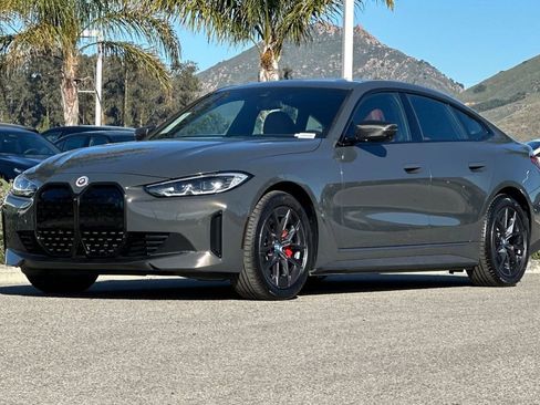 Used 2023 BMW i4 eDrive35 w/ Premium Package image 7