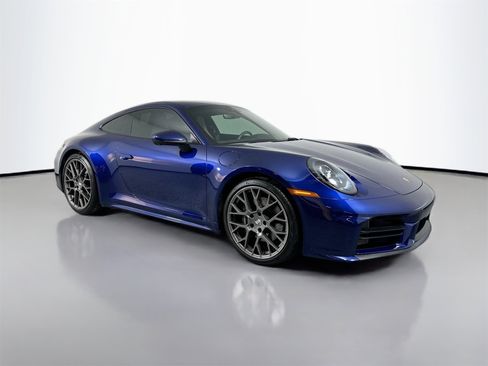 Certified 2025 Porsche 911 Carrera image 9