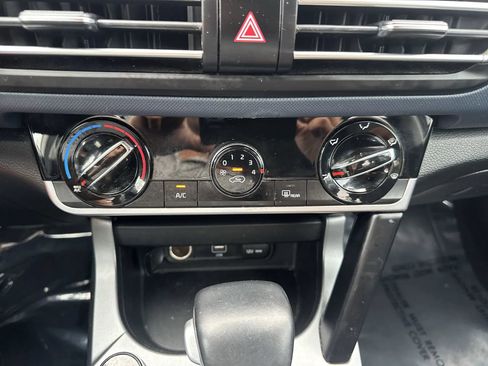 Used 2021 Kia Seltos S FWD image 16