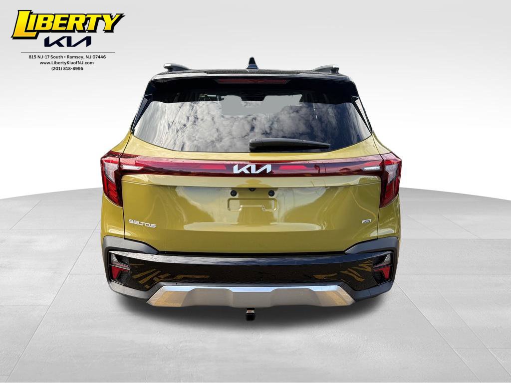 Used 2024 Kia Seltos S AWD/4WD image 6