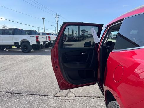 Used 2014 Chevrolet Traverse LT w/ All-Star Edition image 15