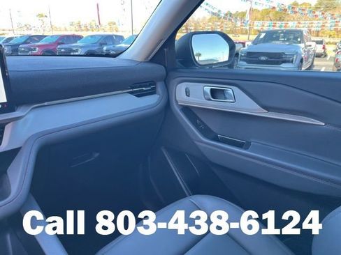 New 2026 Ford Explorer Active w/ Active Comfort Package image 18