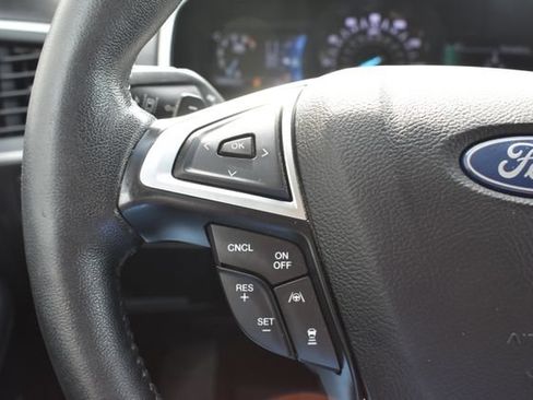 Used 2020 Ford Edge SEL w/ Convenience Package AWD/4WD image 23