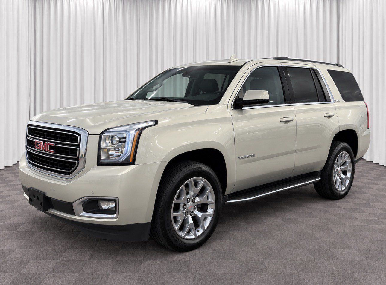 Used 2016 GMC Yukon SLE RWD image 7