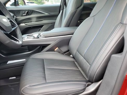 New 2025 Cadillac Lyriq Sport w/ LPO, Floor Liner Package AWD/4WD image 22