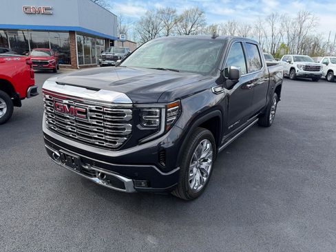 Used 2023 GMC Sierra 1500 Denali w/ Denali Reserve Package AWD/4WD image 1