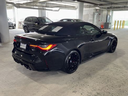 Used 2022 BMW M4 xDrive Competition w/ M Carbon Exterior Package AWD/4WD image 8