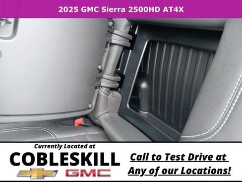 Used 2025 GMC Sierra 2500 AT4X w/ AT4X AEV Edition image 19