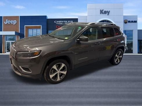 Used 2019 Jeep Cherokee Limited image 2