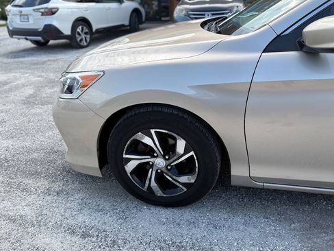 Used 2017 Honda Accord LX image 3