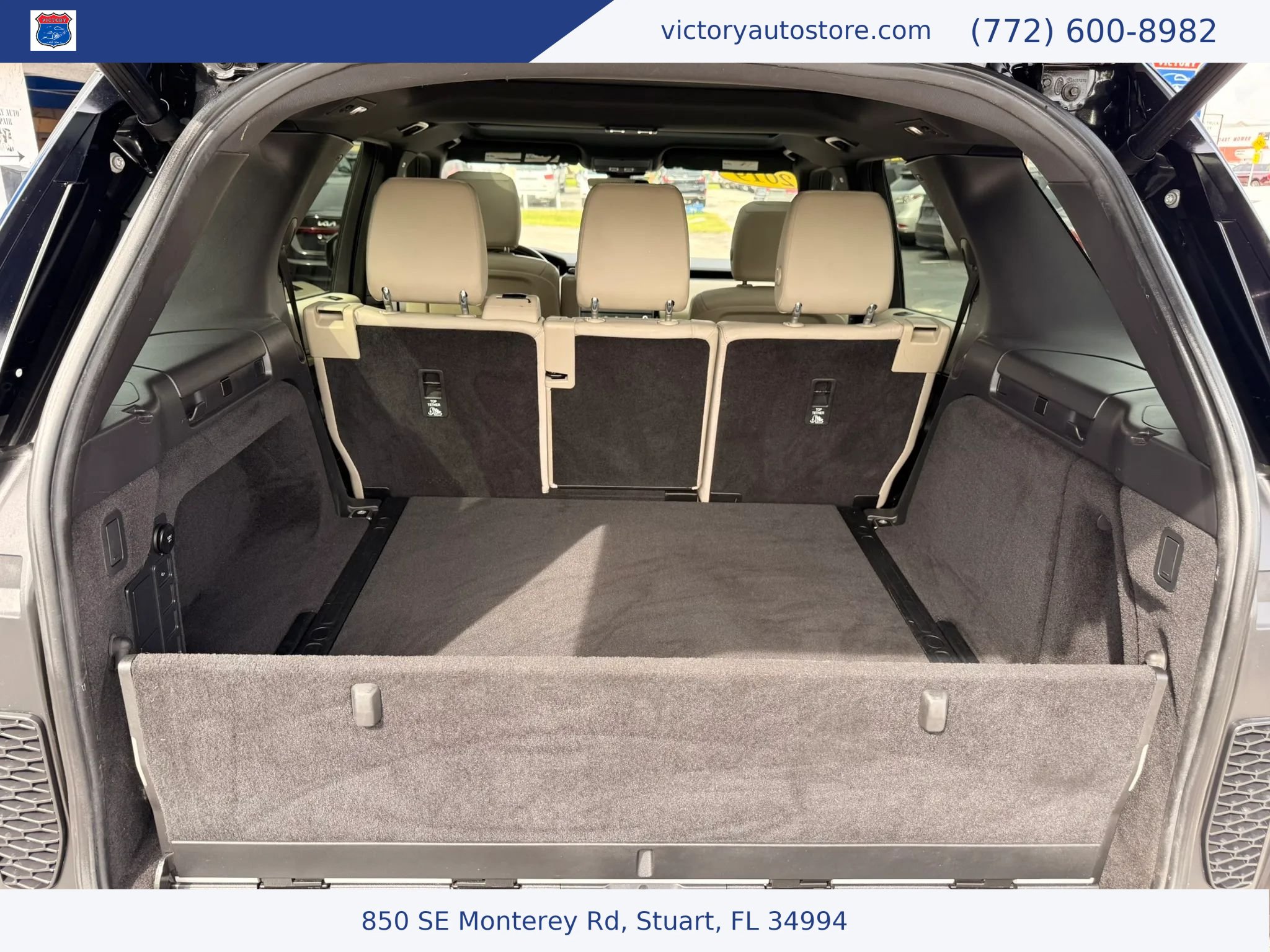 Used 2019 Land Rover Discovery SE AWD/4WD image 21