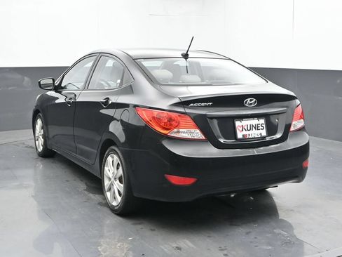 Used 2013 Hyundai Accent GLS w/ Premium Pkg FWD image 9