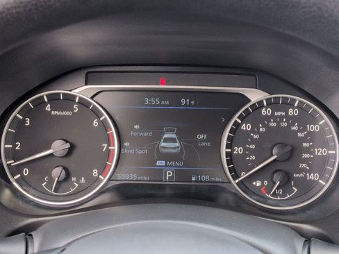 Used 2023 Nissan Altima 2.5 SV FWD image 31