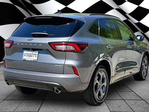 Used 2023 Ford Escape ST-Line w/ Tech Pack #1 image 2