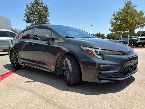 Used 2023 Toyota Corolla SE FWD image 4