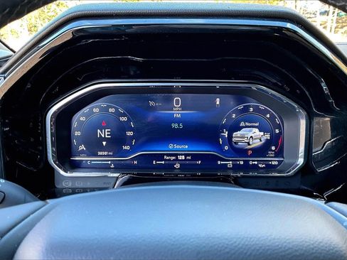 Used 2024 Chevrolet Silverado 1500 RST image 10