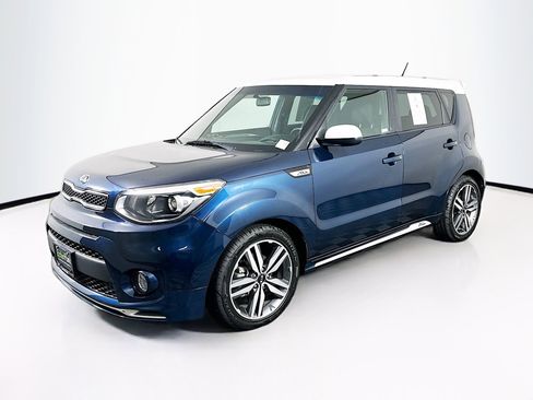 Used 2018 Kia Soul + image 3