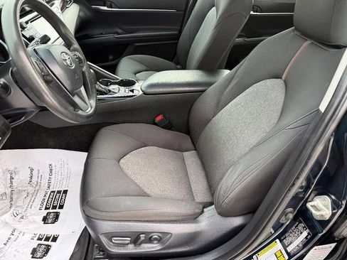 Used 2019 Toyota Camry LE image 16