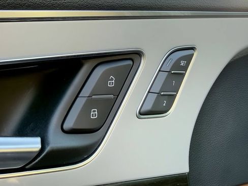 Used 2018 Audi Q7 2.0T Premium Plus AWD/4WD image 30