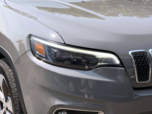 Used 2019 Jeep Cherokee Limited AWD/4WD image 9
