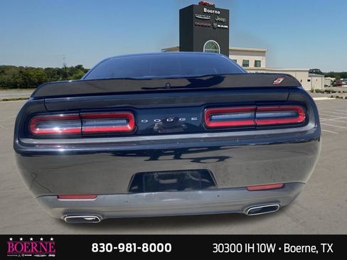 Used 2022 Dodge Challenger GT AWD/4WD image 7