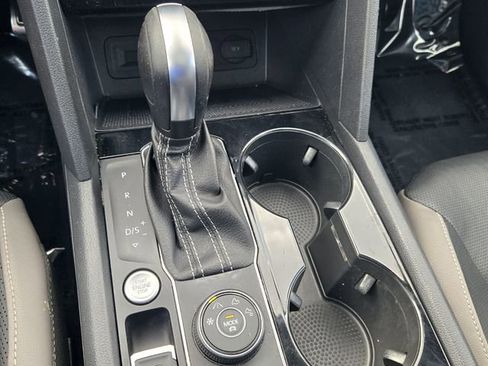 Used 2023 Volkswagen Atlas SEL Premium image 18