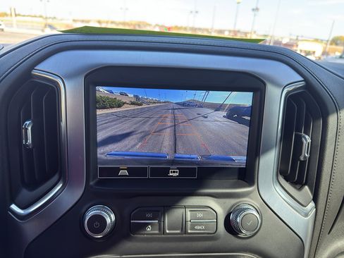 Certified 2021 GMC Sierra 1500 SLE w/ X31 Off-Road Package image 19